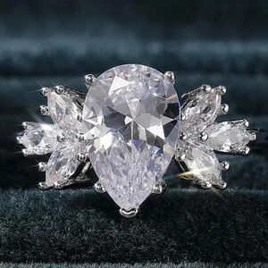 💍Beautiful Water Drop With Leaf Crystal Pure CZ Silver Pear Wedding Ring, K800